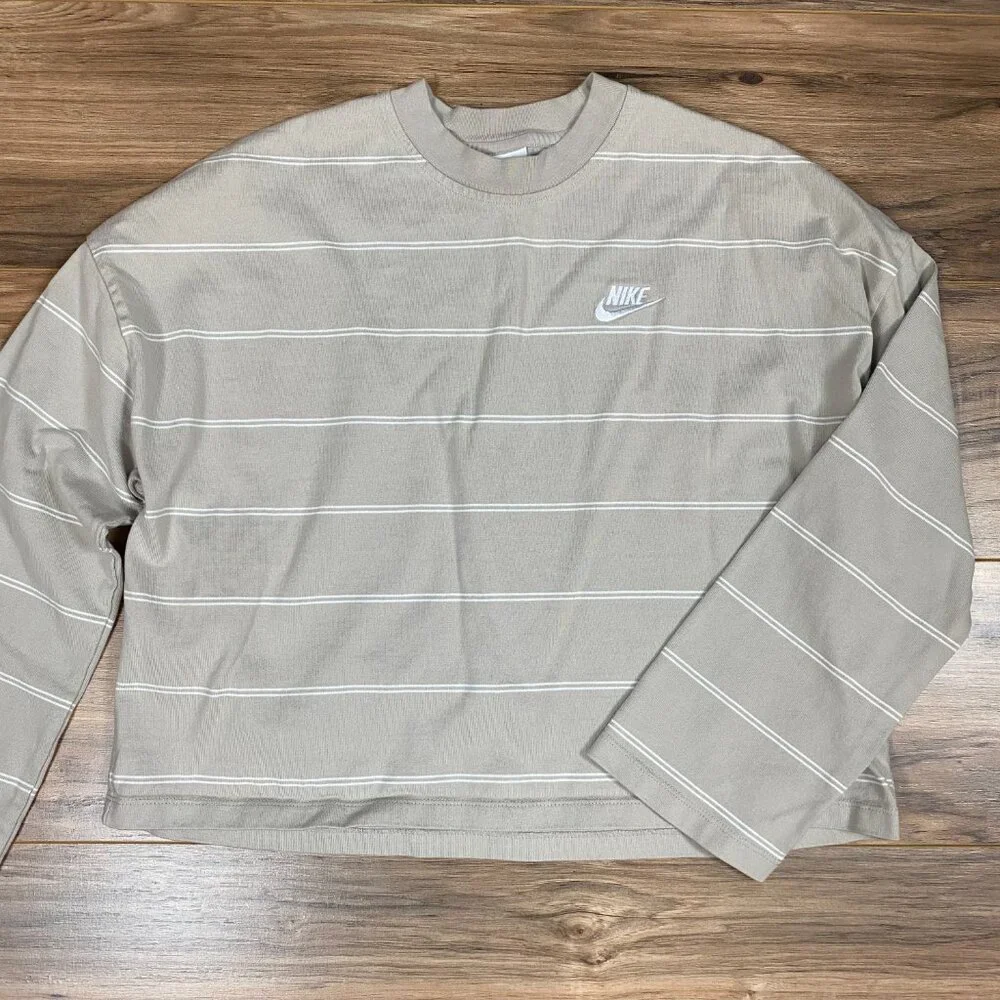 Nike Strip Boxy Crop Crew Neck‎ Long Sleeve Women's Size M Color Cream - Picture 2 of 8